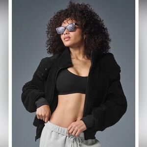 Women's Black Alo Foxy Sherpa Jacket, Small